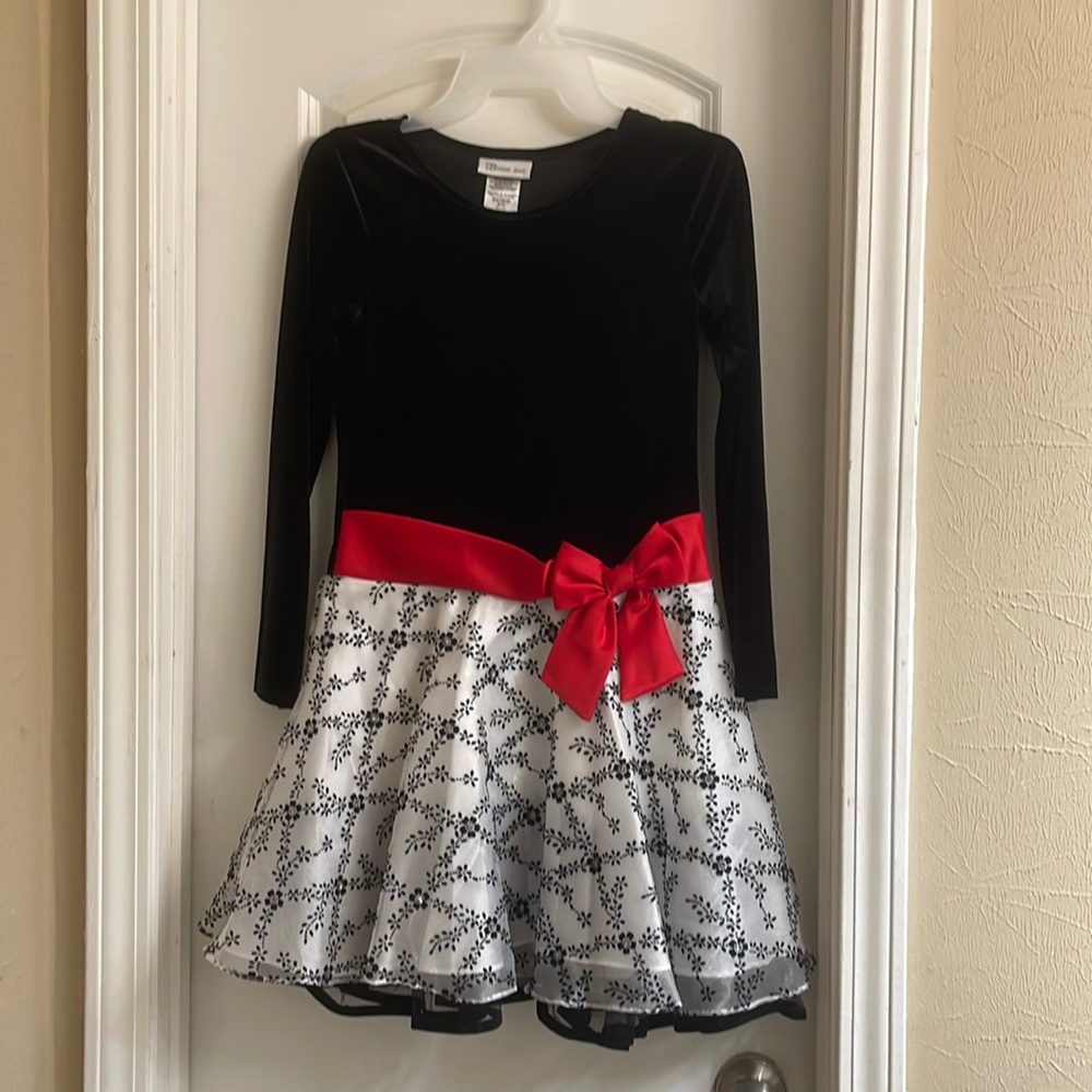 ♻️ Bonnie Jean Black White Red Floral Formal Holiday Dress size 14